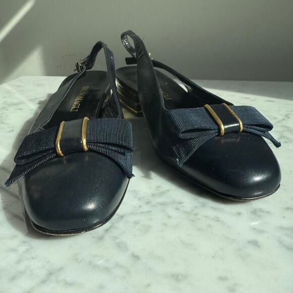 Bruno Magli Italy Bow Slingback Kitten Heels Navy Gold Women’s 7.5B - Picture 3 of 8
